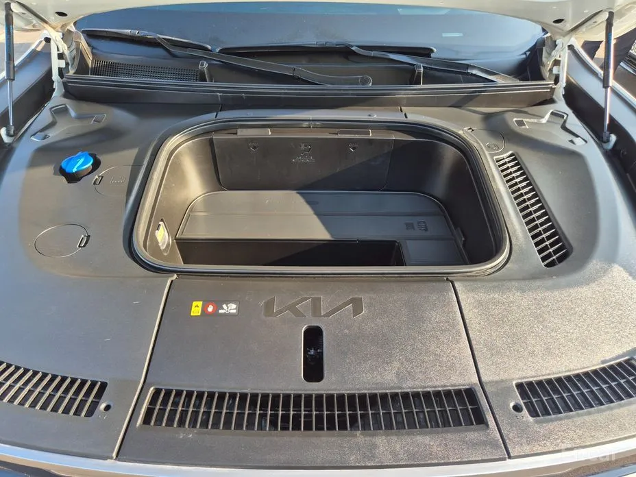 Фото 6 - Kia EV9