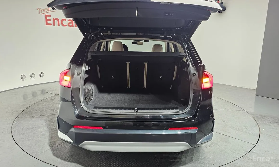 Фото 20 - BMW iX1