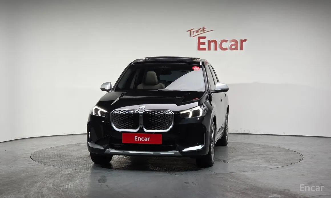 Фото 3 - BMW iX1