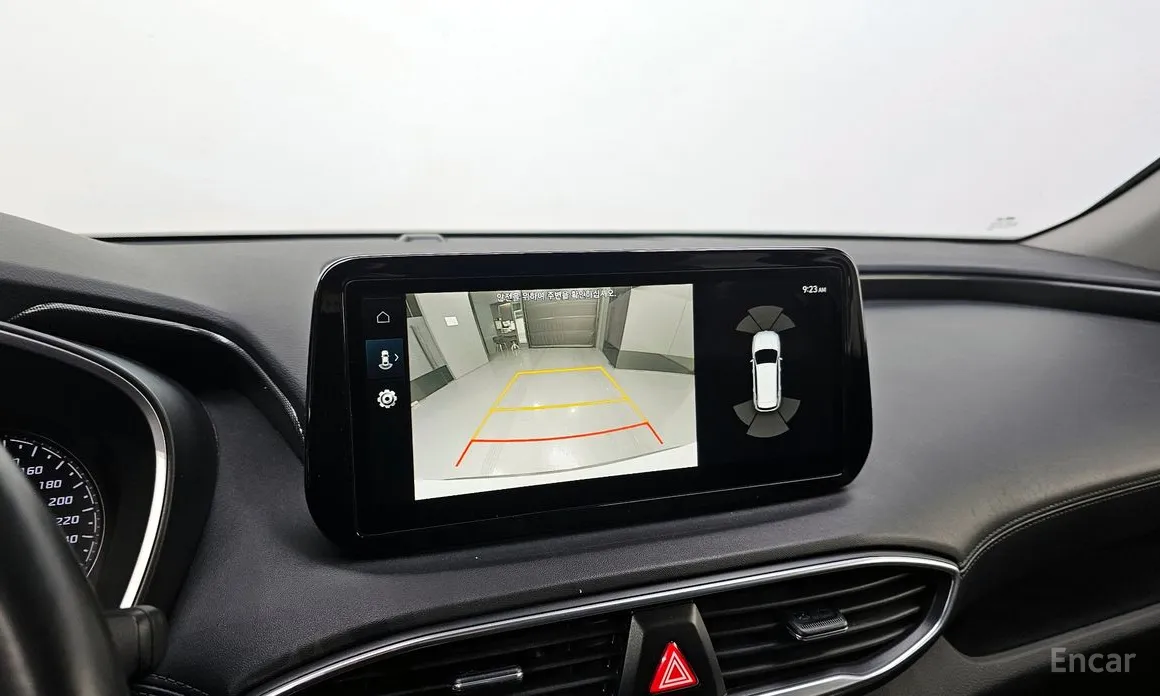 Фото 17 - Hyundai Santa Fe