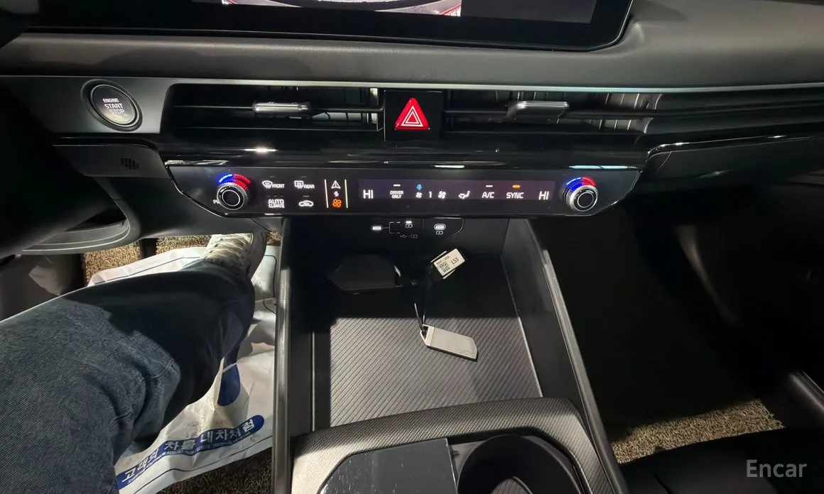 Фото 17 - Kia K8