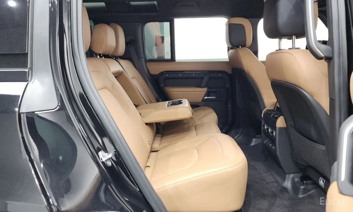 Фото 12 - Land Rover Defender