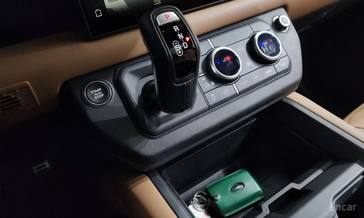 Фото 9 - Land Rover Defender