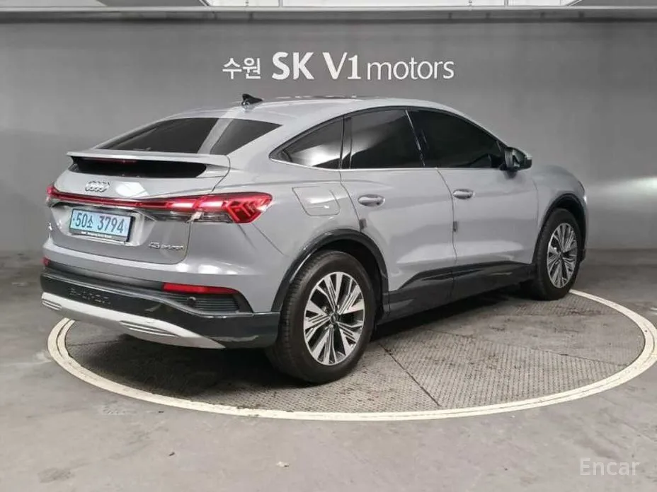 Фото 4 - Audi Q4 e-tron