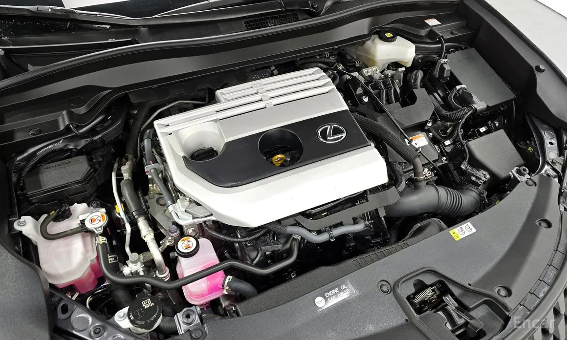 Фото 6 - Lexus UX