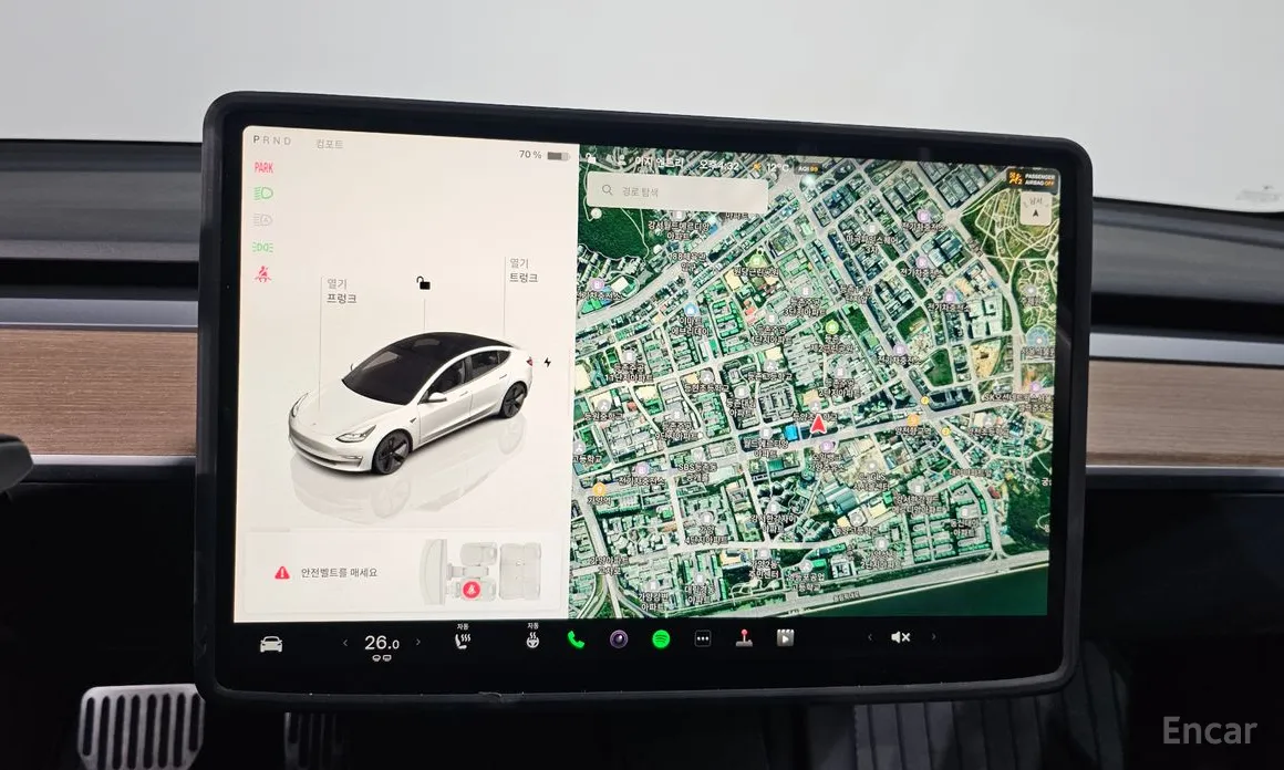 Фото 14 - Tesla Model 3