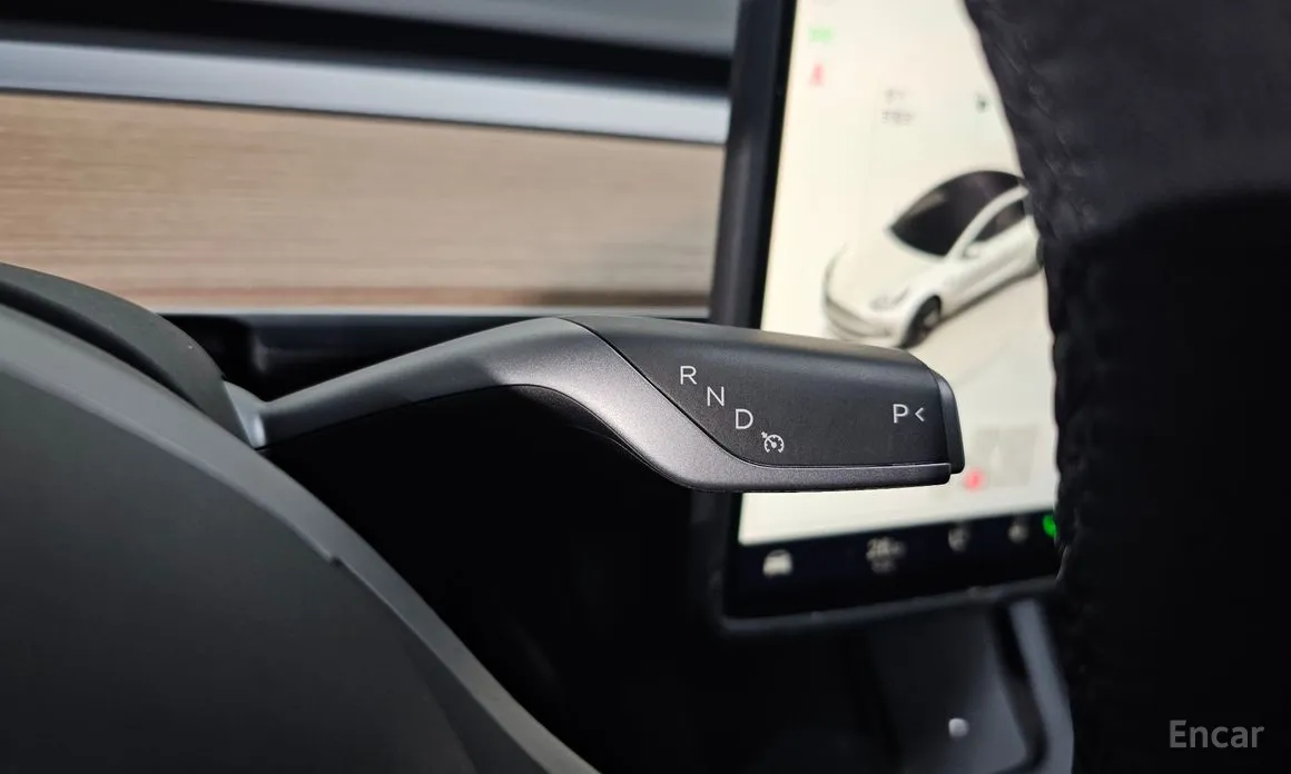 Фото 9 - Tesla Model 3