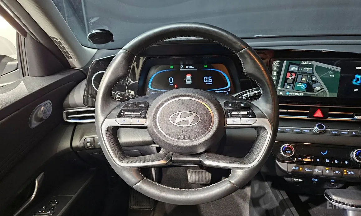 Фото 13 - Hyundai Avante