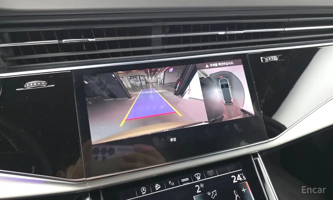 Фото 17 - Audi Q7