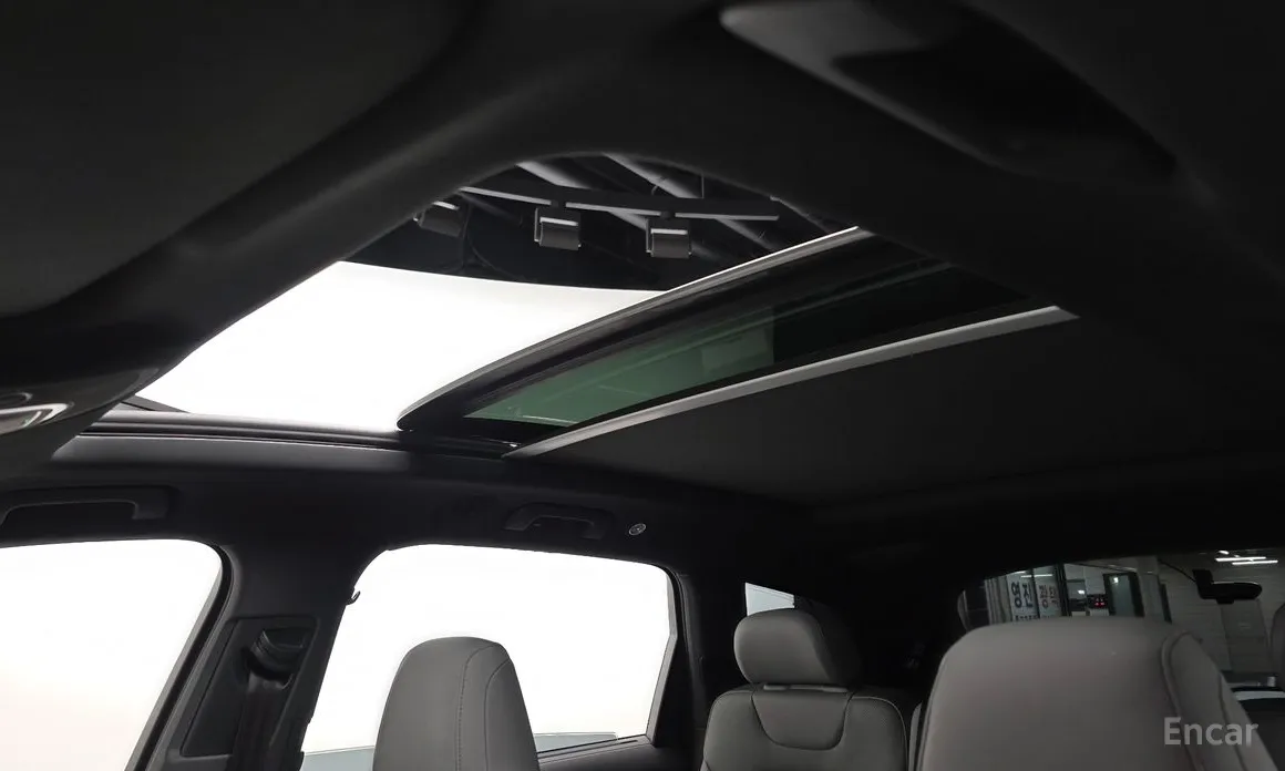 Фото 18 - Audi Q7