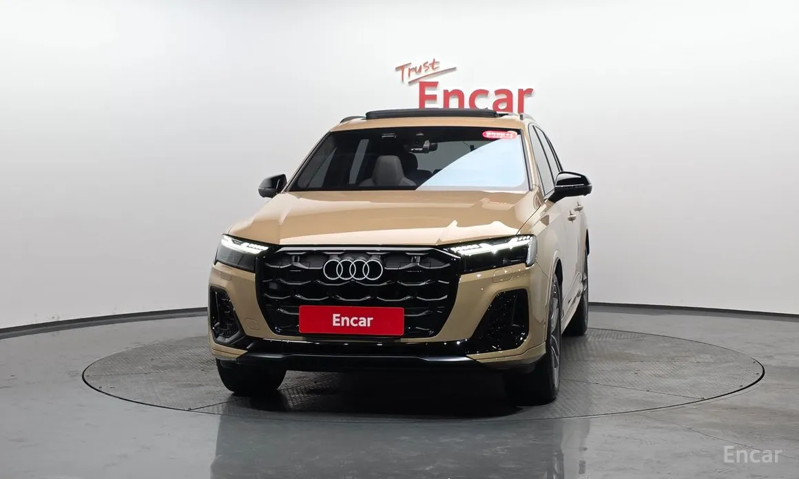 Фото 3 - Audi Q7