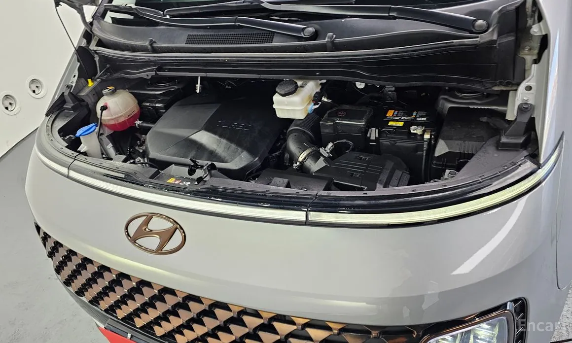 Фото 6 - Hyundai Staria