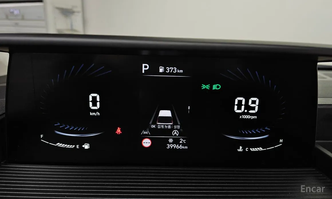 Фото 8 - Hyundai Staria