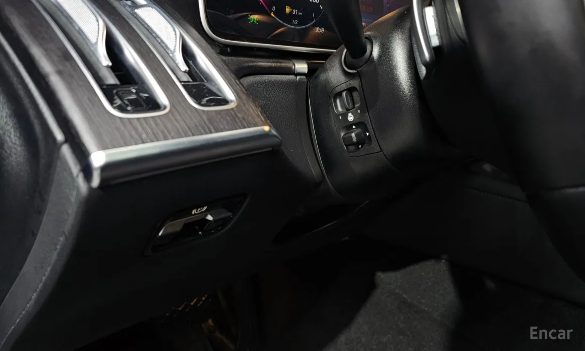 Фото 19 - Mercedes-Benz S-Class