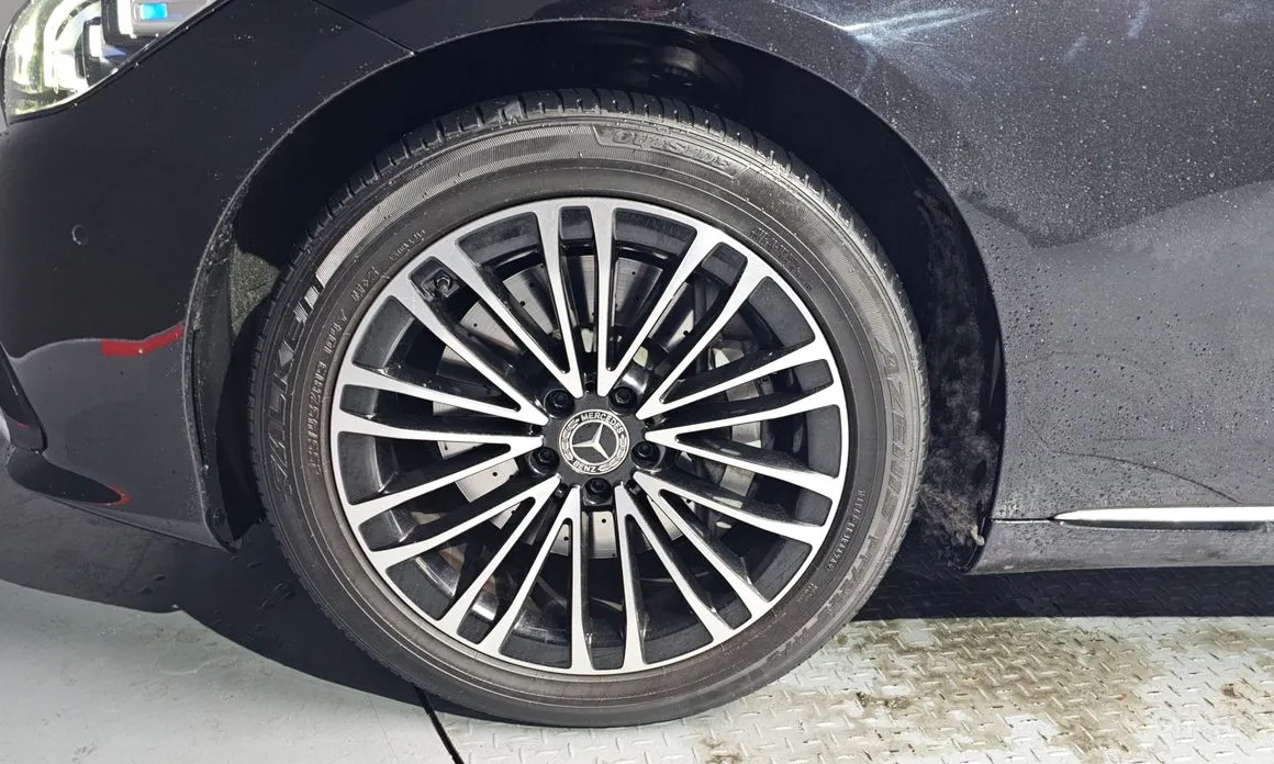 Фото 5 - Mercedes-Benz S-Class