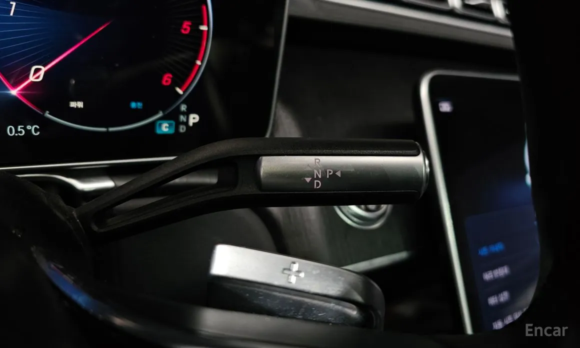 Фото 9 - Mercedes-Benz S-Class