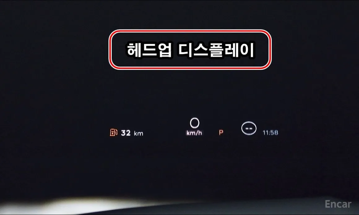 Фото 13 - Lincoln Aviator