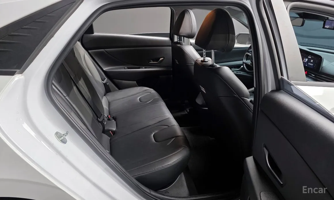 Фото 12 - Hyundai Avante