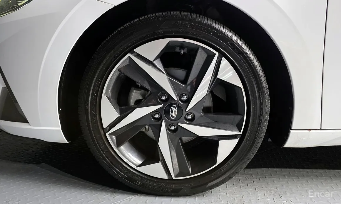 Фото 5 - Hyundai Avante