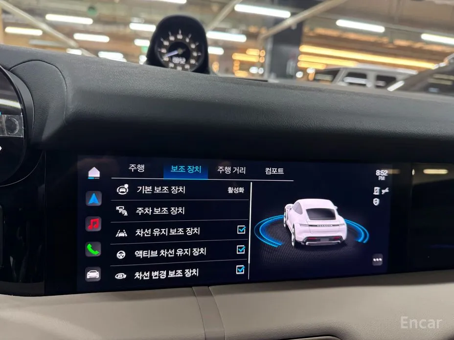 Фото 12 - Porsche Taycan