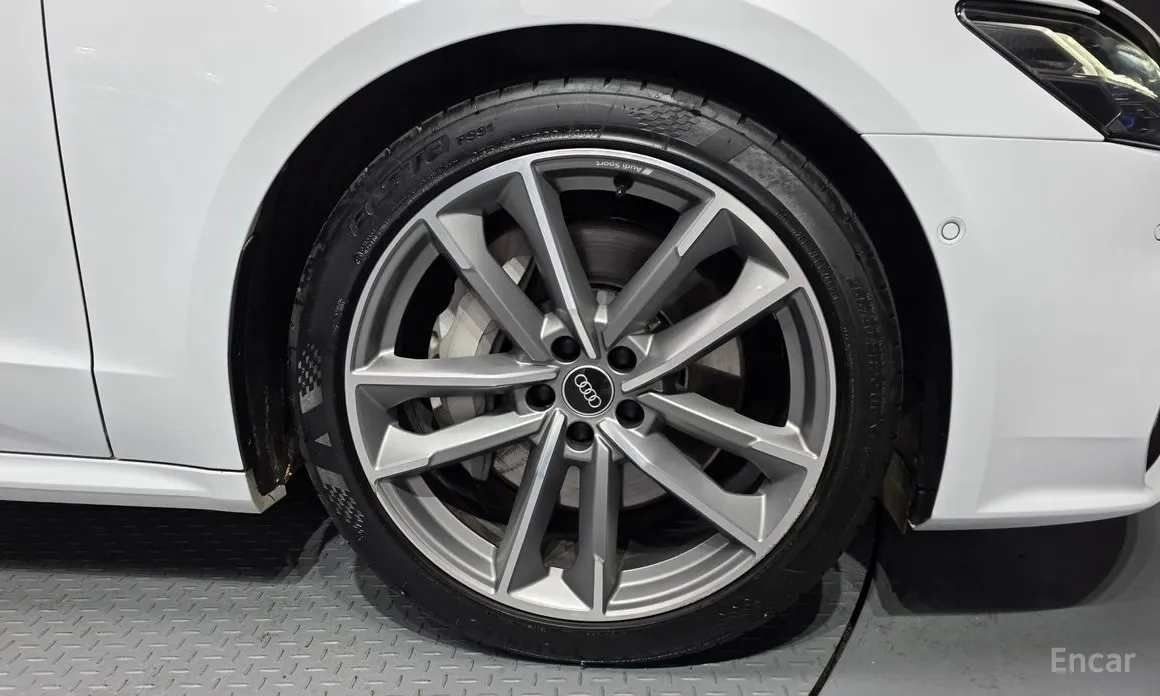 Фото 5 - Audi A7