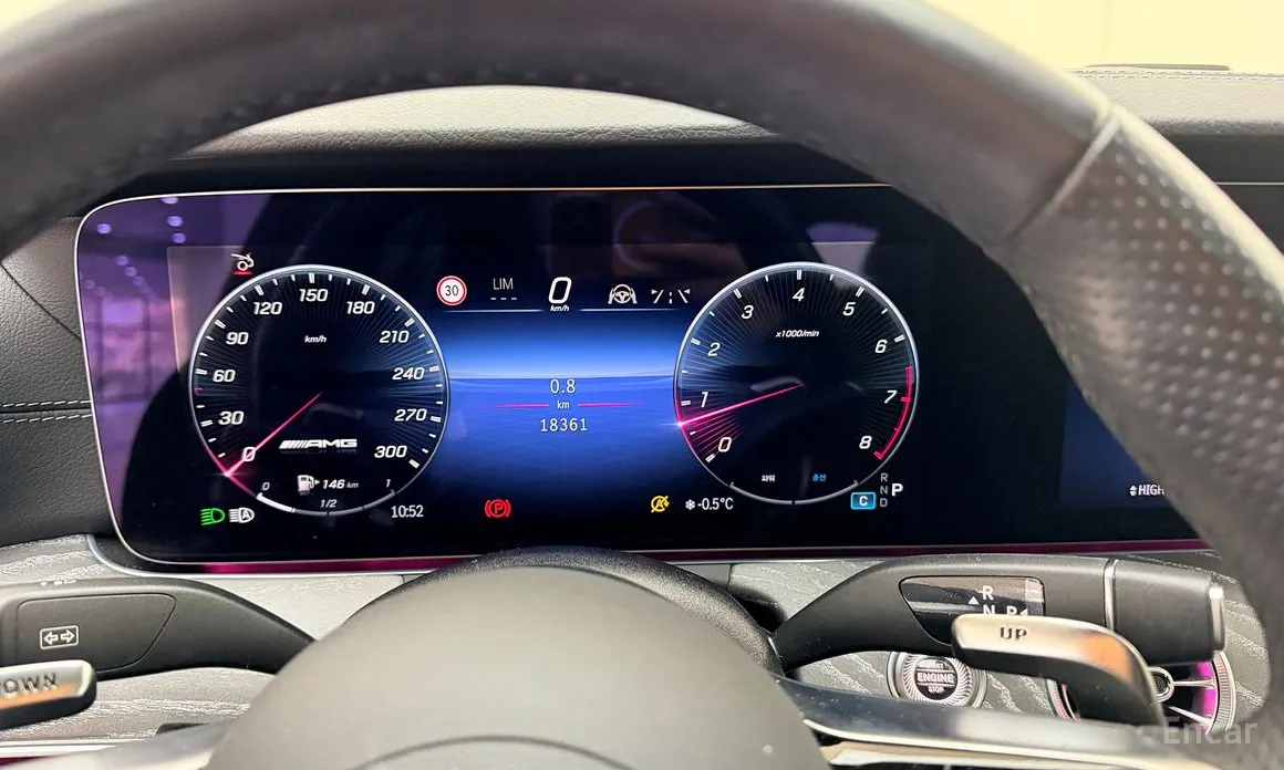 Фото 14 - Mercedes-Benz AMG GT