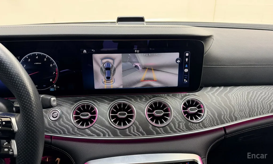 Фото 15 - Mercedes-Benz AMG GT