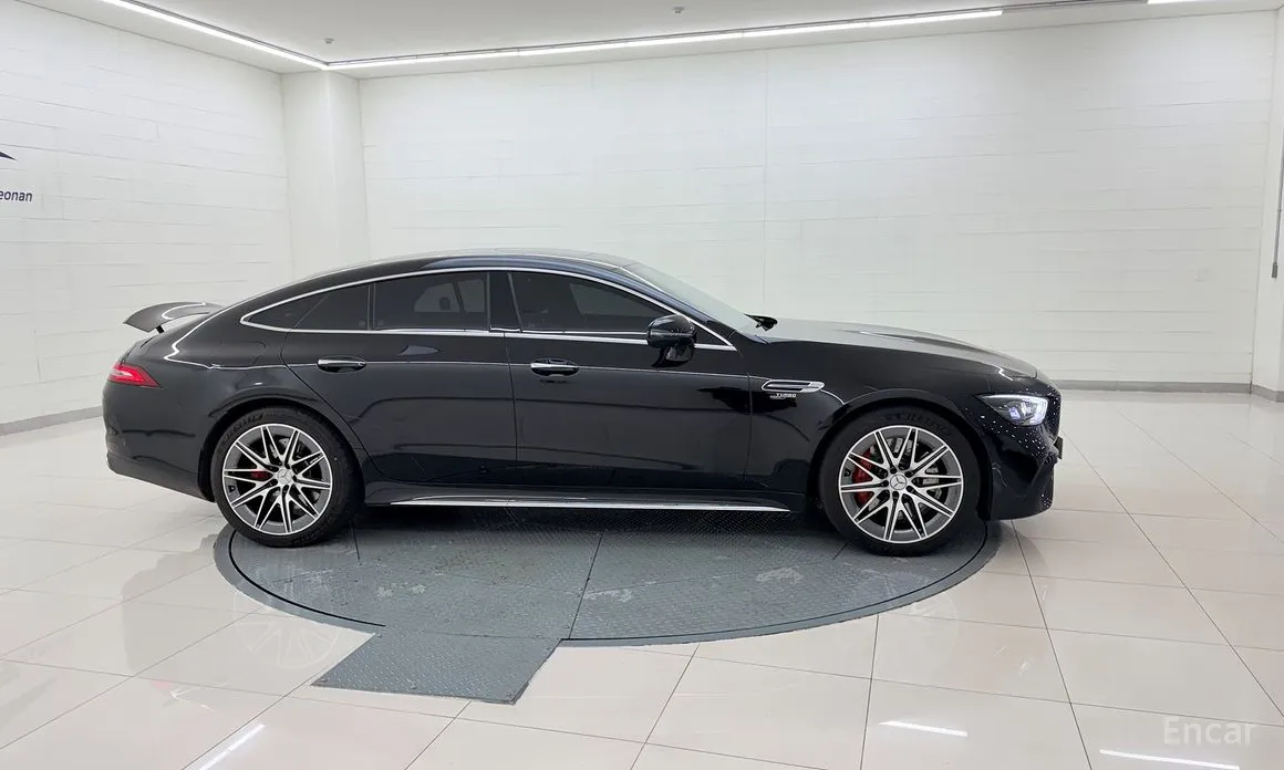 Фото 6 - Mercedes-Benz AMG GT