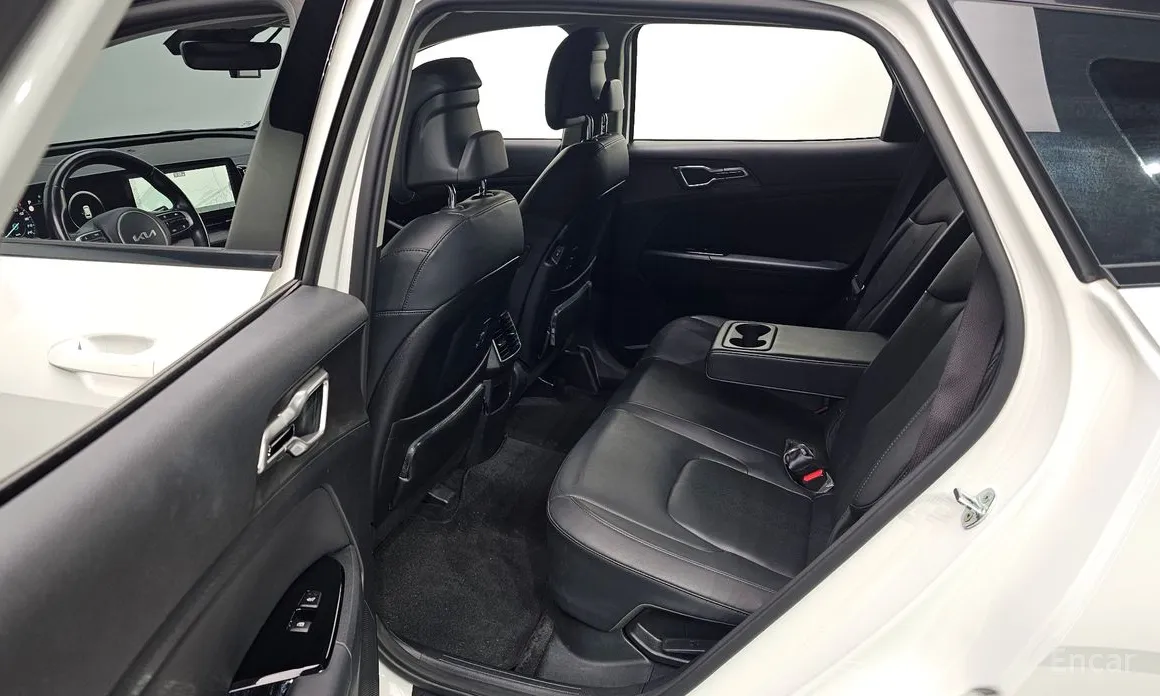 Фото 11 - Kia Sportage