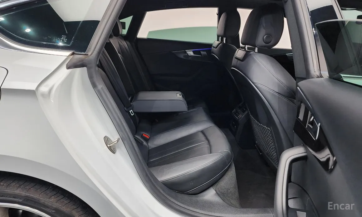 Фото 12 - Audi A5