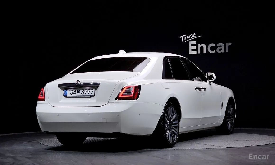 Фото 2 - Rolls-Royce Ghost