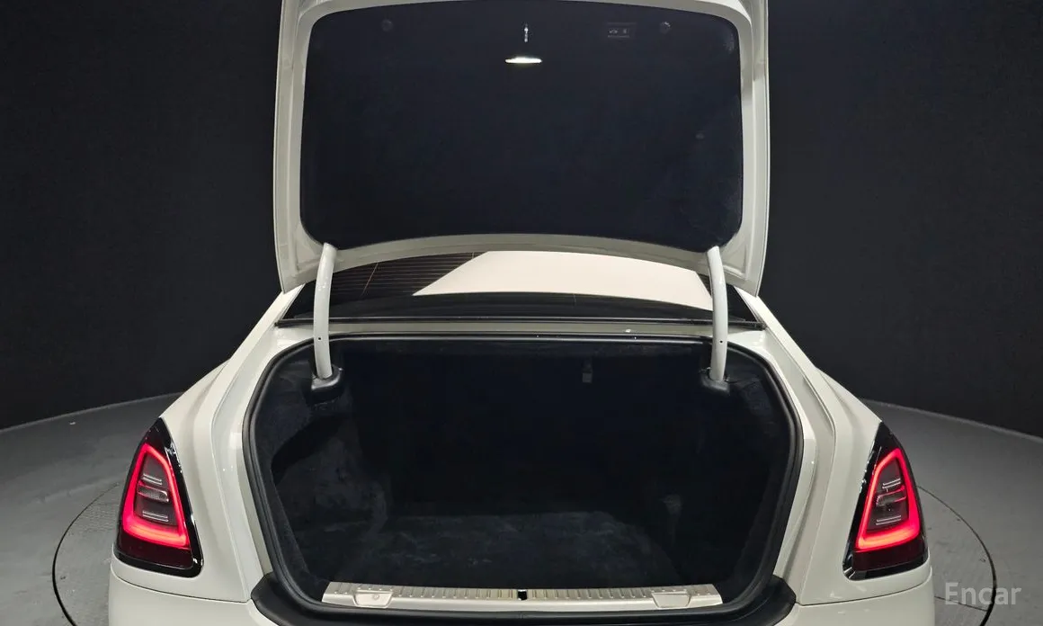 Фото 20 - Rolls-Royce Ghost