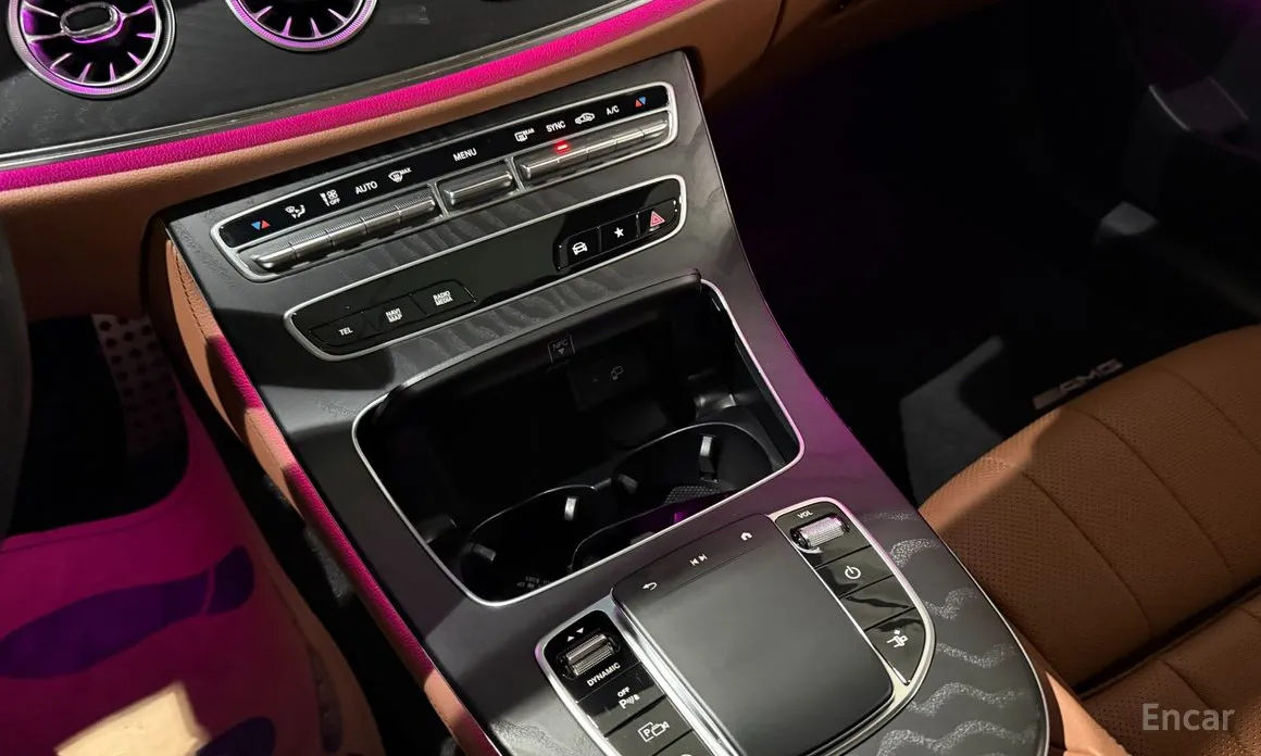 Фото 14 - Mercedes-Benz E-Class