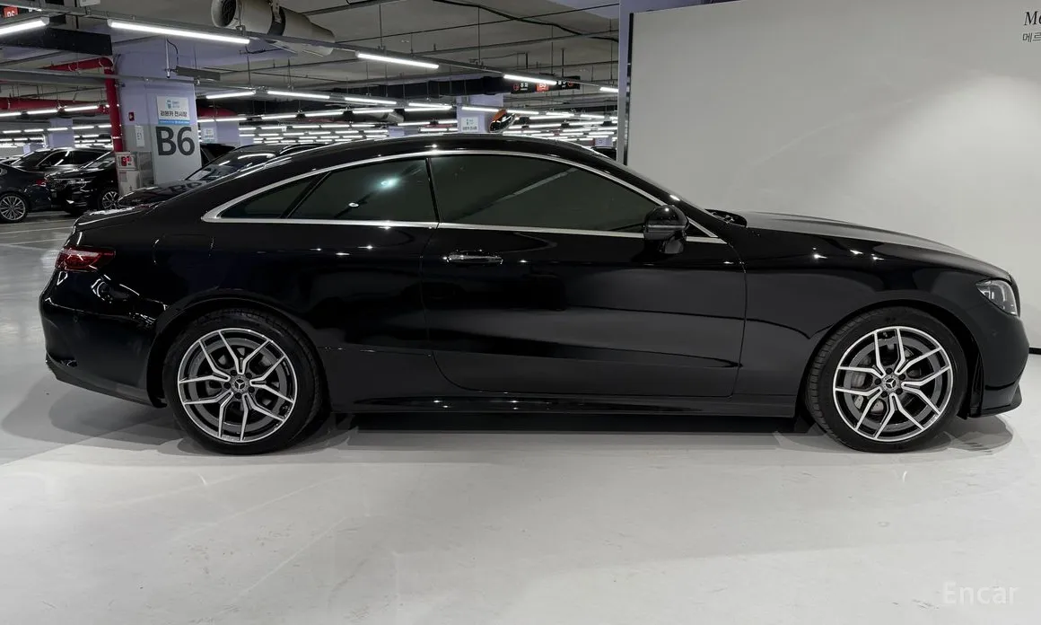 Фото 3 - Mercedes-Benz E-Class