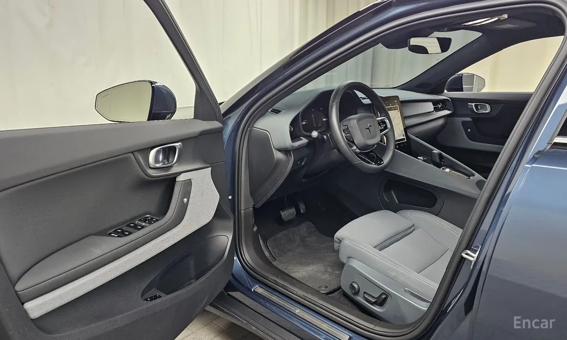 Фото 10 - Polestar 2