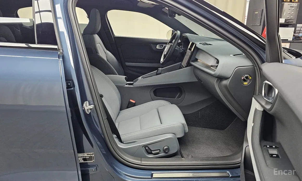 Фото 11 - Polestar 2