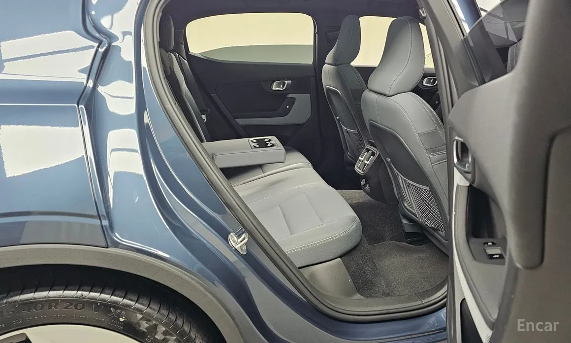 Фото 12 - Polestar 2