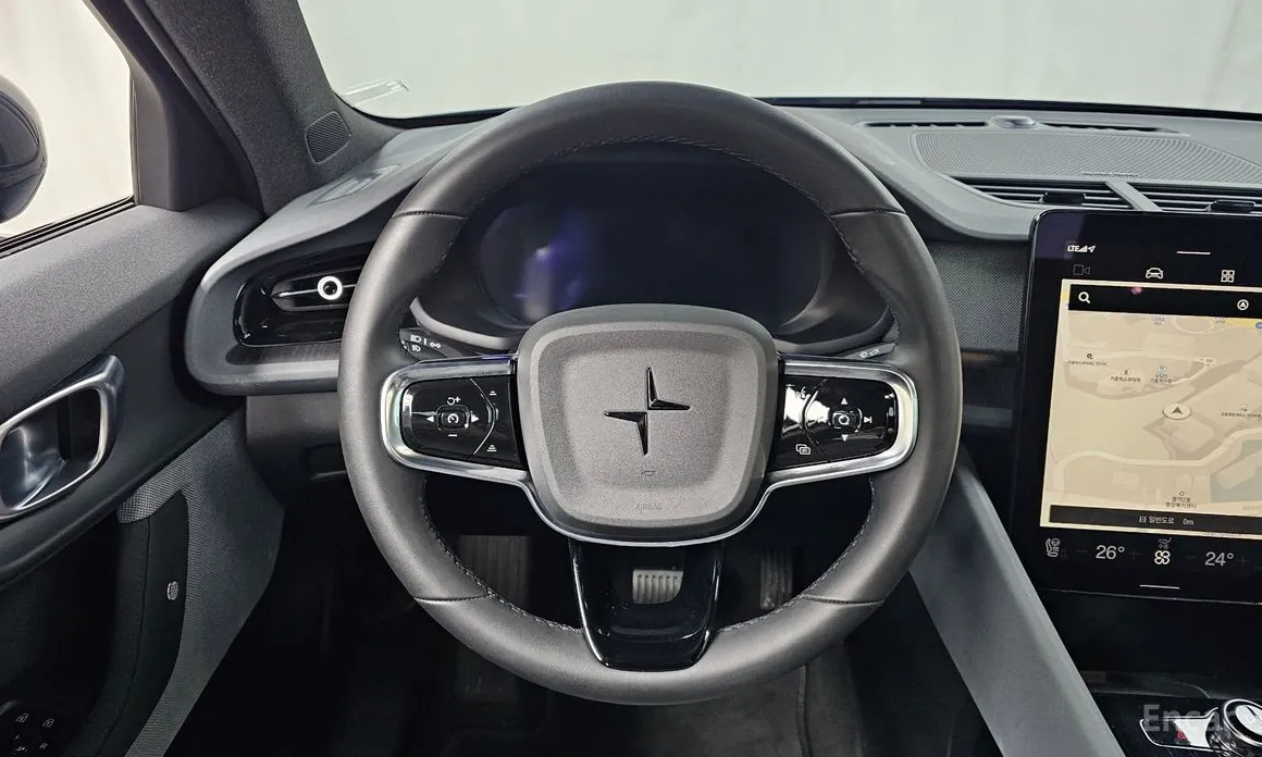 Фото 13 - Polestar 2