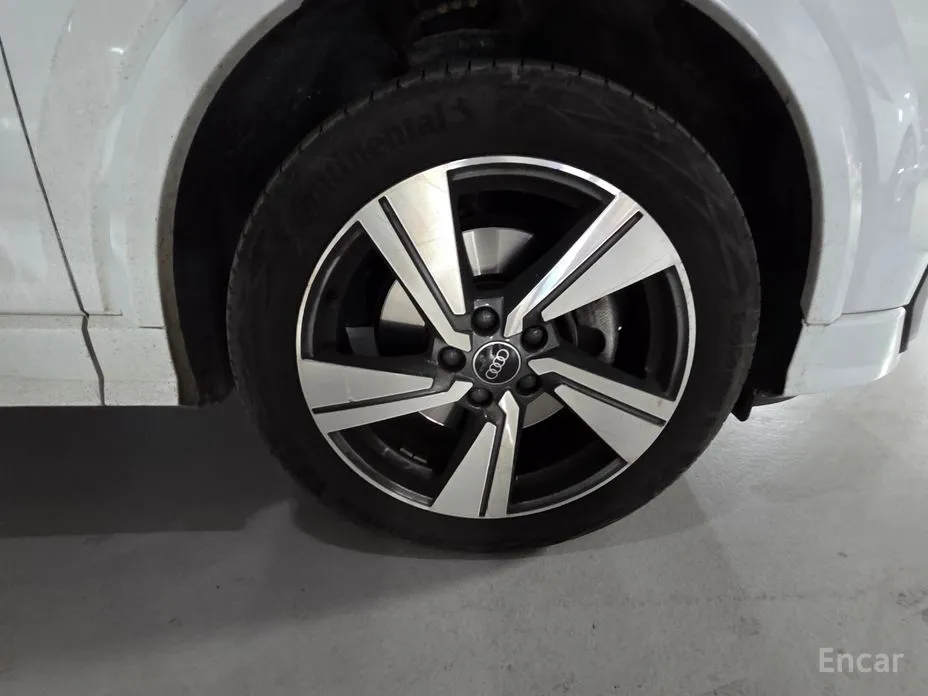 Фото 10 - Audi Q2