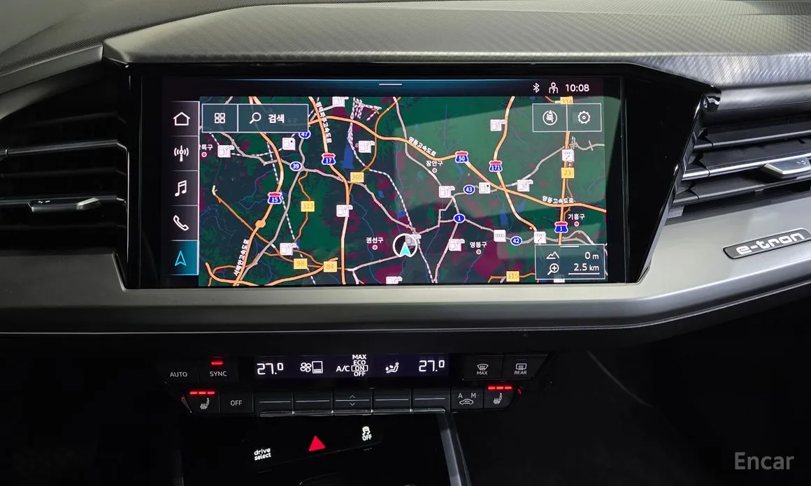 Фото 14 - Audi Q4 e-tron