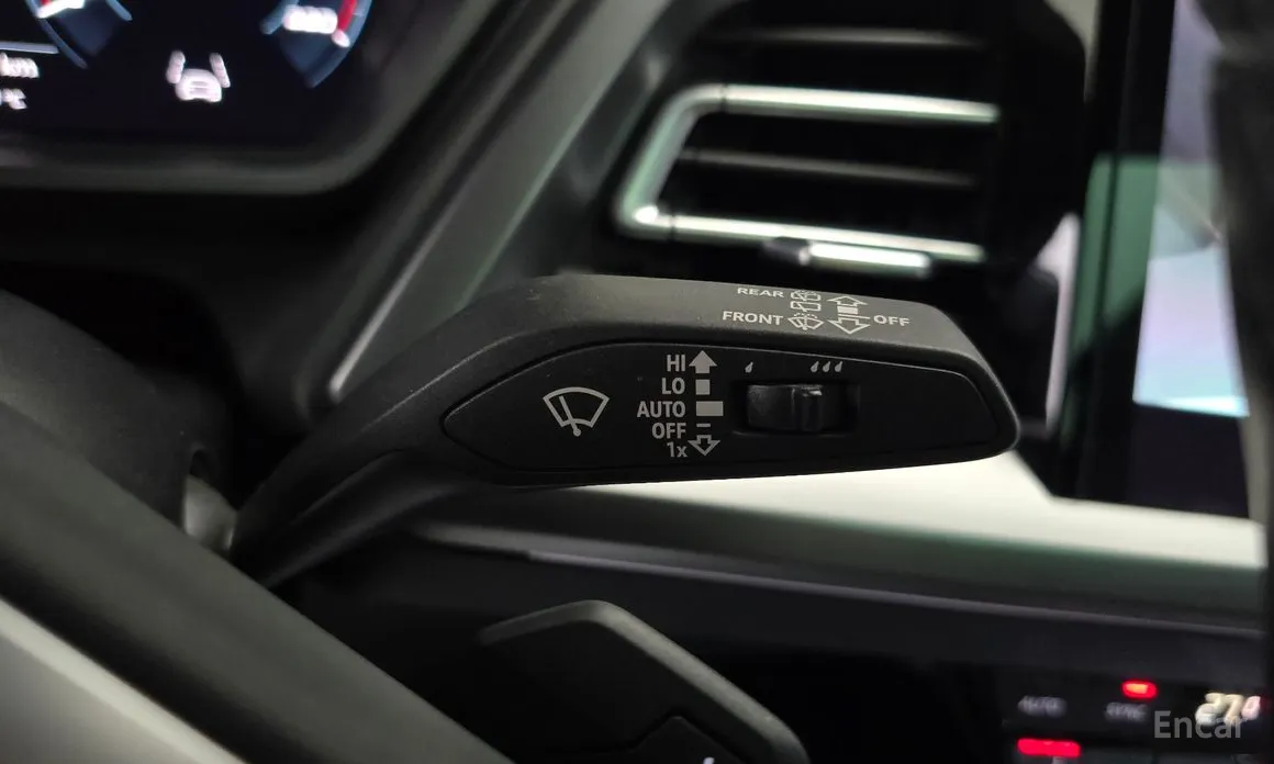 Фото 17 - Audi Q4 e-tron