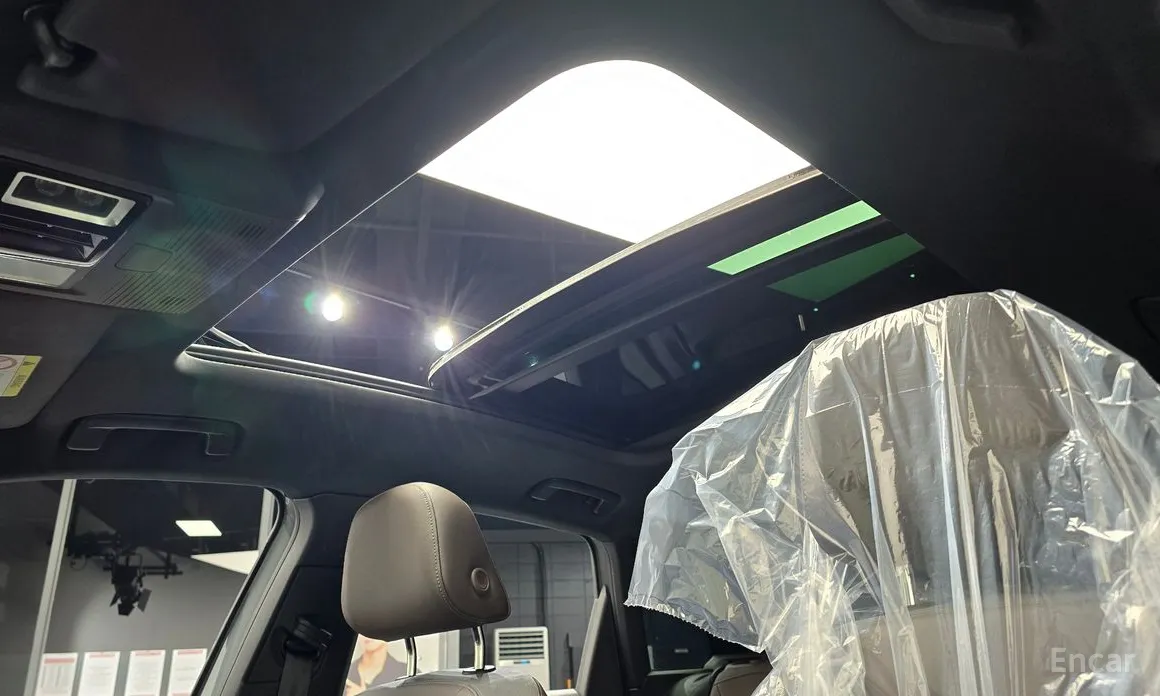 Фото 19 - Audi Q4 e-tron