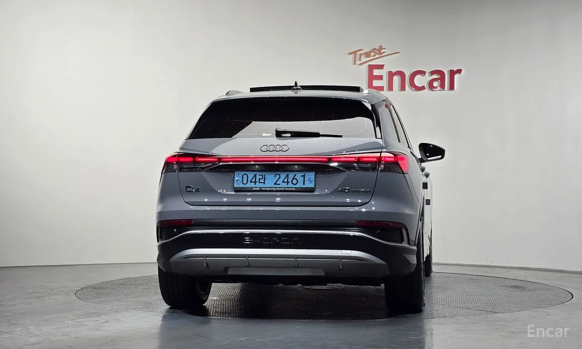 Фото 4 - Audi Q4 e-tron