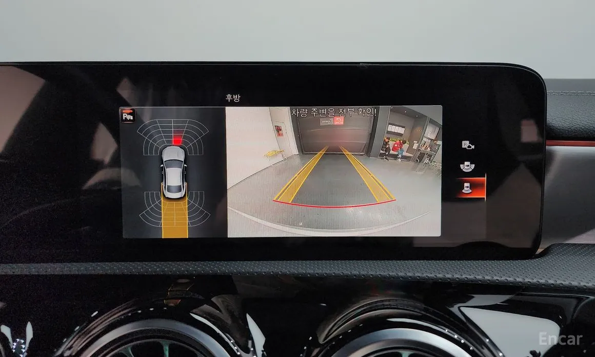 Фото 16 - Mercedes-Benz CLA-Class