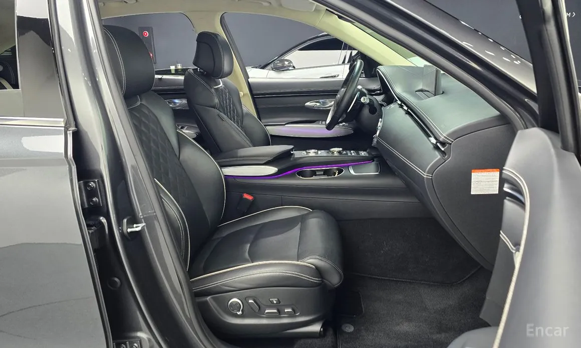 Фото 10 - Genesis GV70