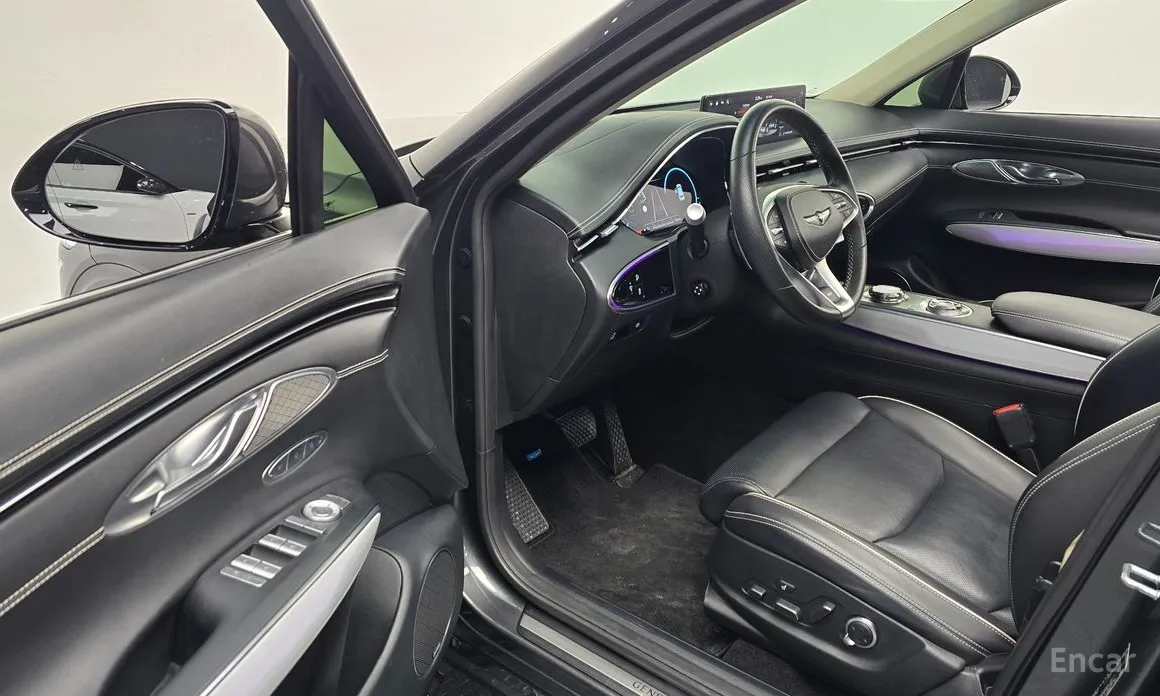 Фото 11 - Genesis GV70