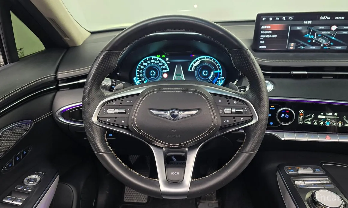 Фото 13 - Genesis GV70