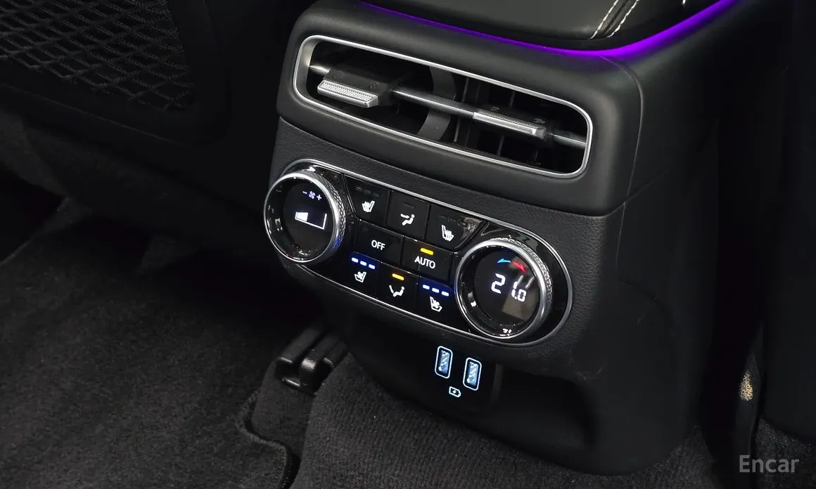 Фото 20 - Genesis GV70