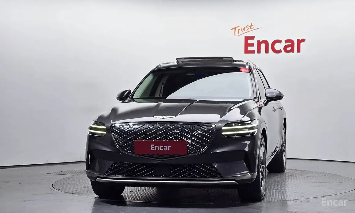 Фото 3 - Genesis GV70