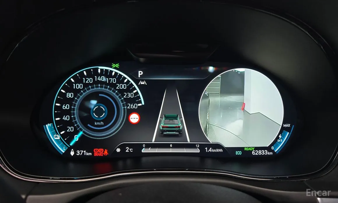 Фото 8 - Genesis GV70